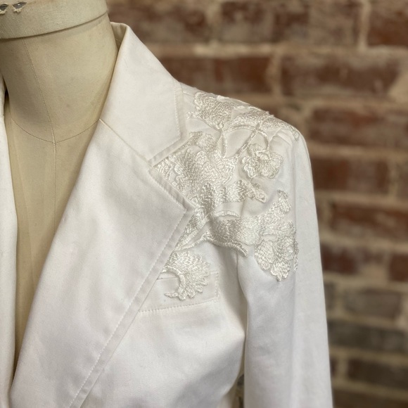 Bride Jacket - Picture 7 of 10